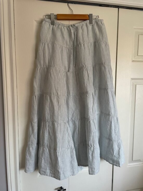 Aritzia Dresses & Skirts - Aritzia Wilfred Linen Skirt Brand New With Tags